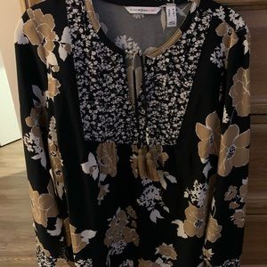 Isaac Mizrahi Blouse Black with camel floral pattern tie tassels Size Medium